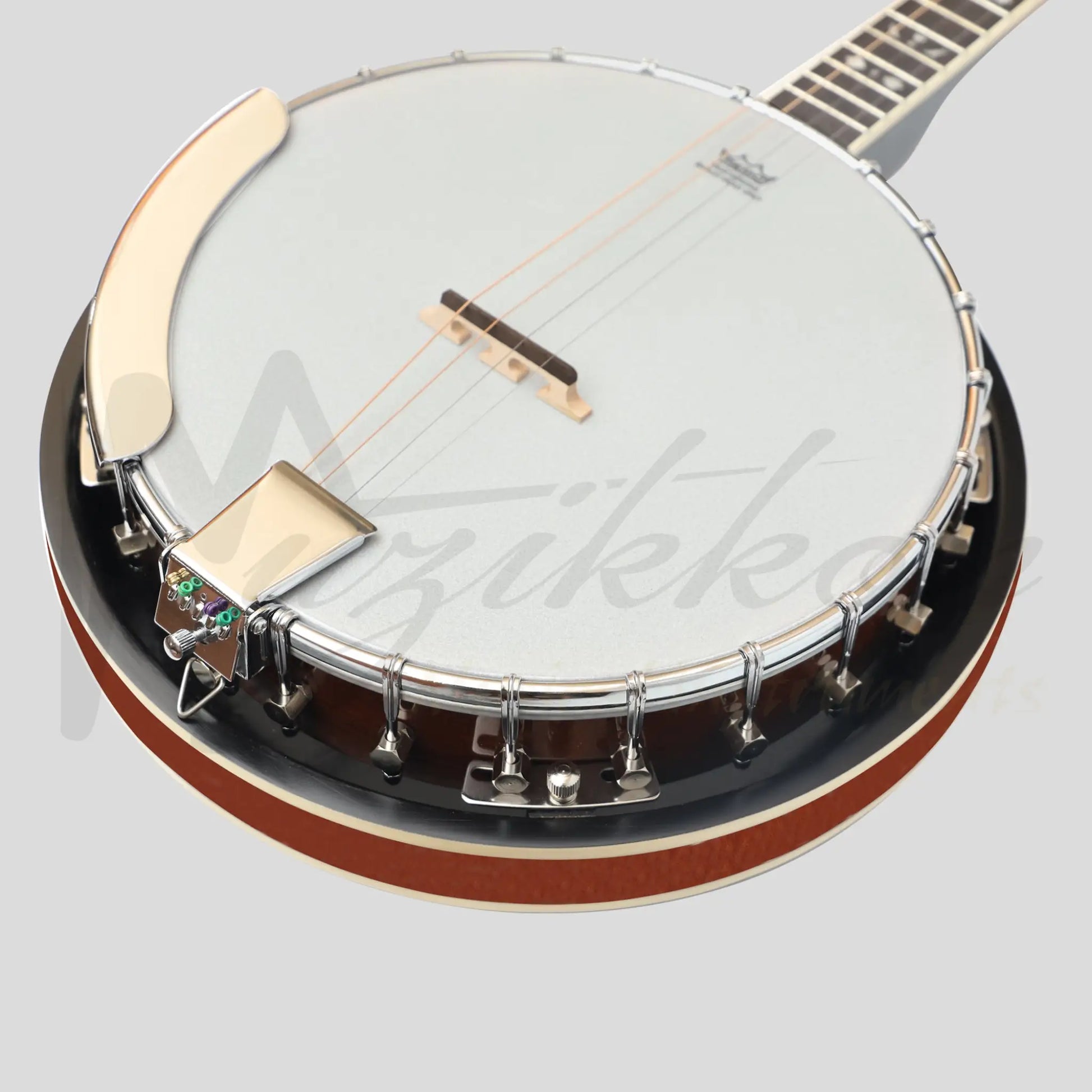 Heartland 4 String 19 Fret Irish Tenor Banjo Player Series With Closed Solid Back Sunburst Finish