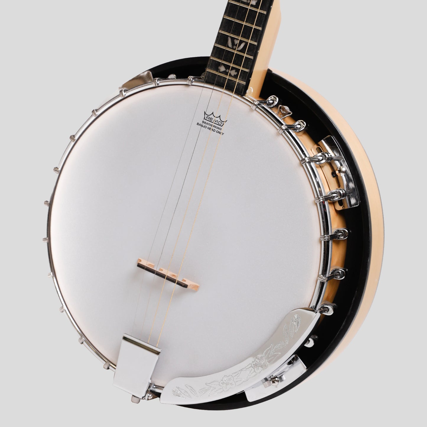 Heartland Deluxe Irish Tenor Banjo 17 Frets Left Handed 24 Bracket Closed Solid Back Maple Finish