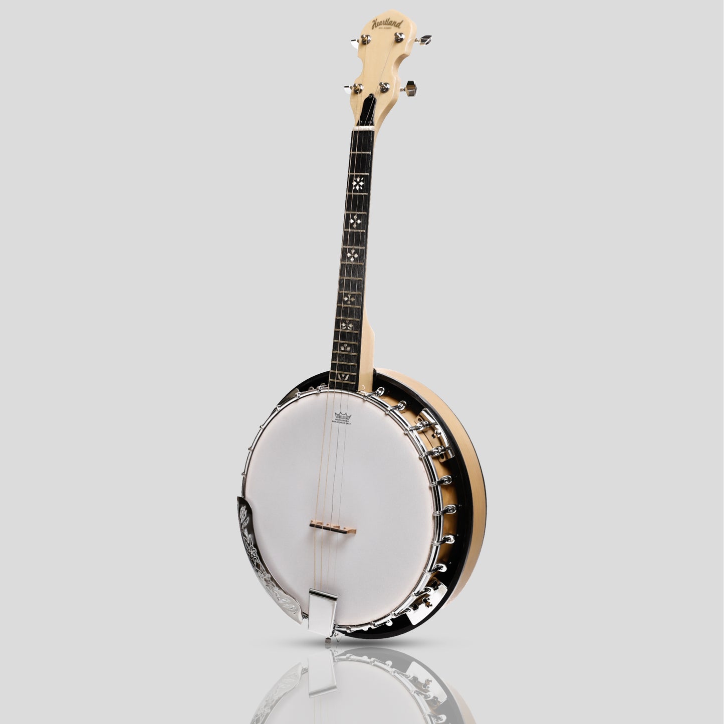 Heartland Deluxe Irish Tenor Banjo 17 Frets with 24 Bracket and Closed Solid Back Maple Finish