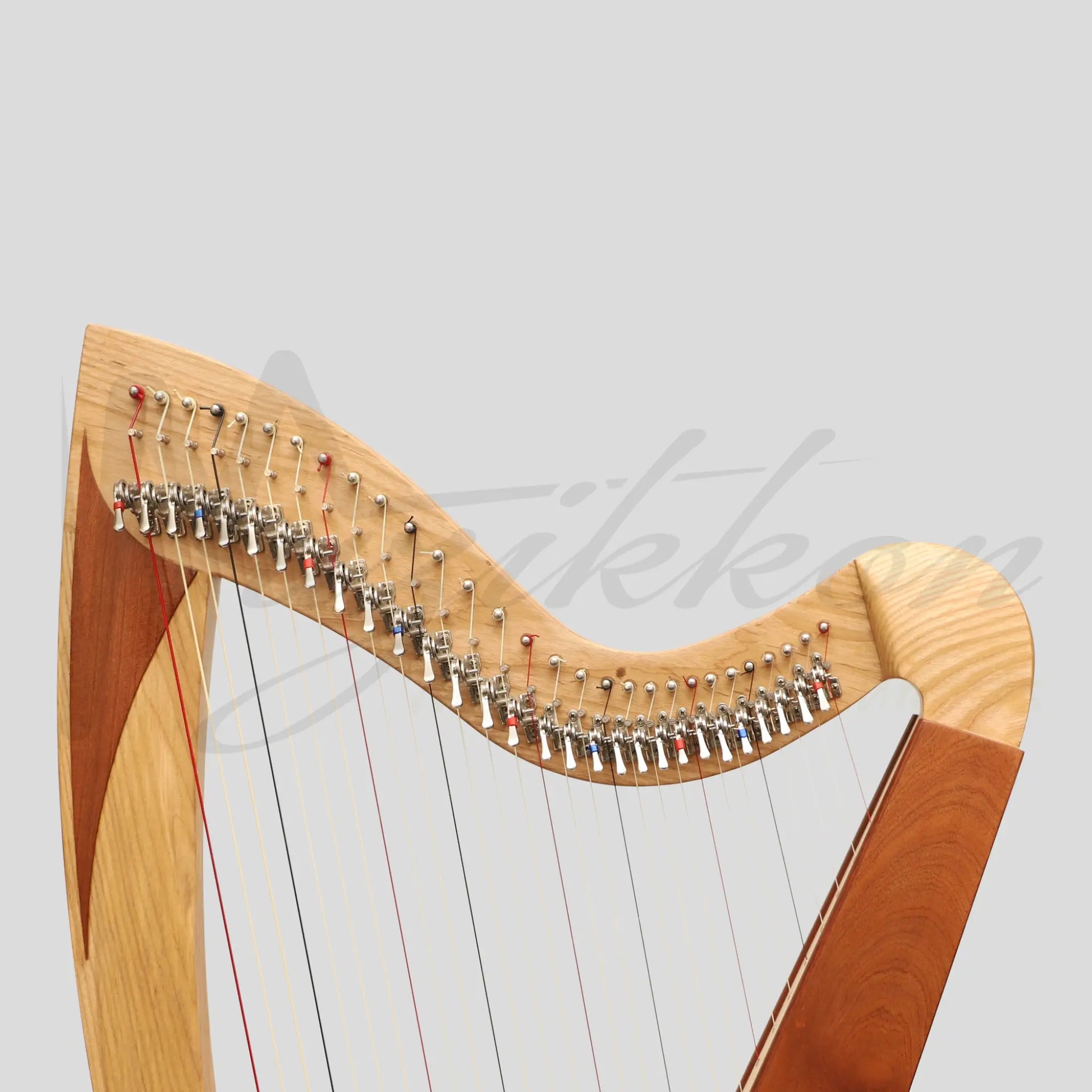 Mchugh Atlas Harp 29 String Ash And Mahogany Squareback